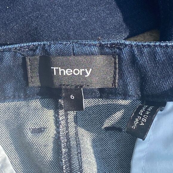 Theroy Wm’s Sz 6 Blue Dark Wash Bootleg Denim Jeans - Picture 4 of 5